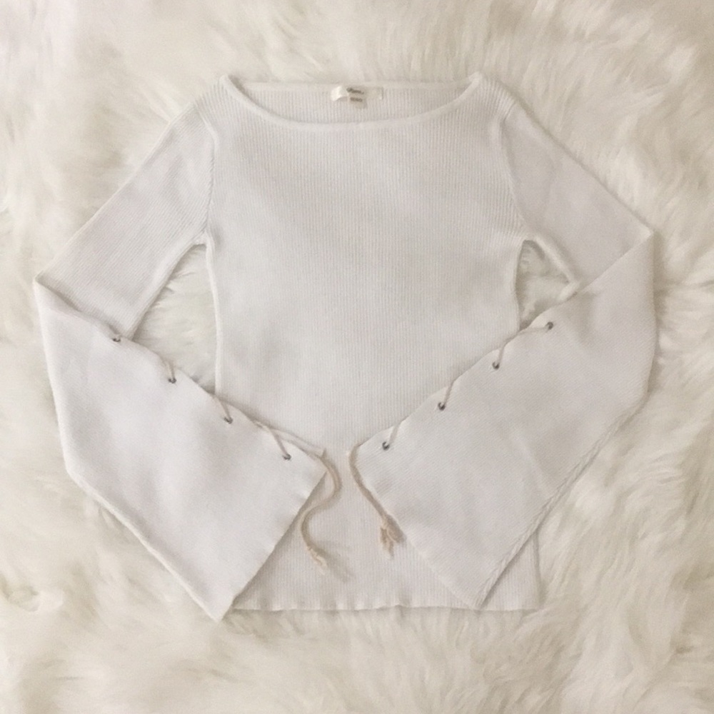 Roem bell sleeve tied long sleeve top